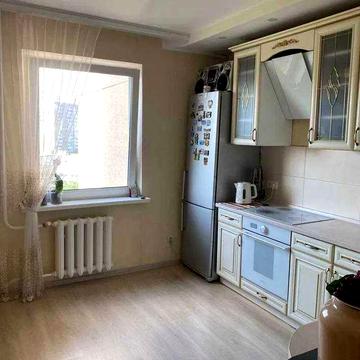 Продаж 3к квартири, вул. Урлівська 38