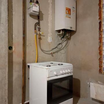 1к. новобудова в центрі з частковим ремонтом