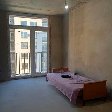 1к. новобудова в центрі з частковим ремонтом