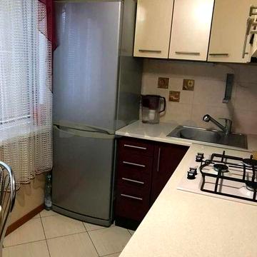 Продаж 2к квартири вул. Микитенка