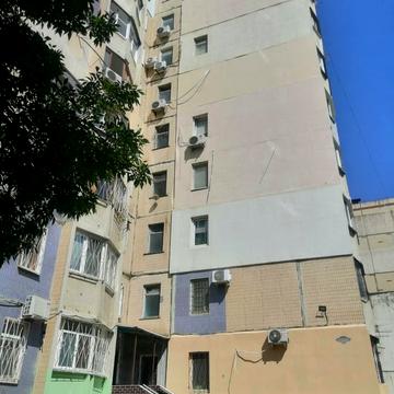 Князя Володимира Великого просп., 83