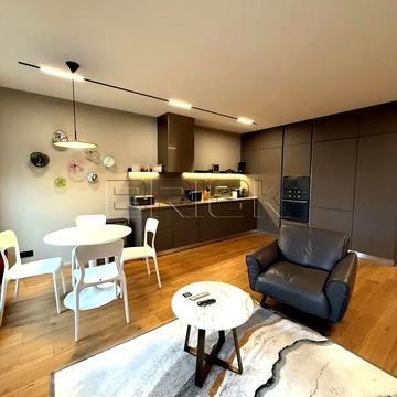 Антоновича вул. (Горького), 74