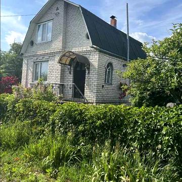 Продається 2-поверховий будинок з ділянкою!