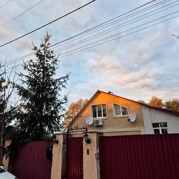 Вишгородська вул., 11