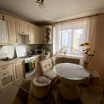 Продаж 3к Квартира Коцюбинського вулиця