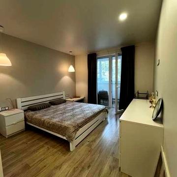 PA S4 Продам 3 комнатную квартиру с ремонтом в новострое ЖК "Победы"