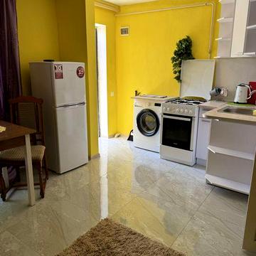 Сдам квартиру с комунальними Черноморка