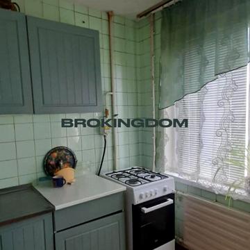 Володимира Івасюка просп. (Героїв Сталінграду), 44