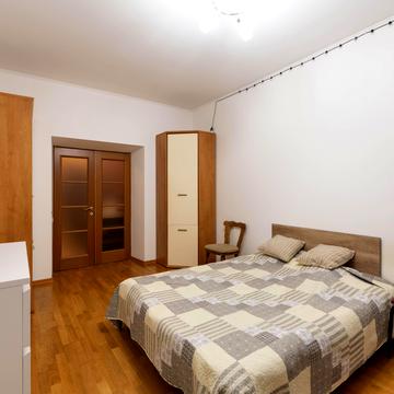 Старокиївська вул., 27