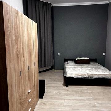 Здоровя вул., 8