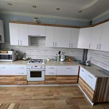 Продаж 2 кімнатної в центрі