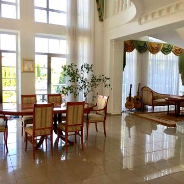 Продажа шикарного дома, 493м² 25 соток, возле ЛЕСА Лесники