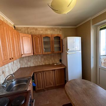 Академіка Глушкова просп., 18