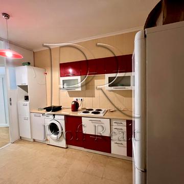 Любомира Гузара просп. (Космонавта Комарова), 26