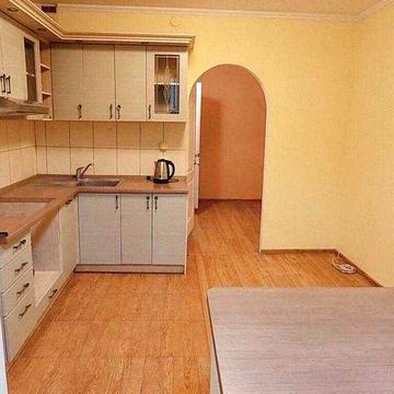 2 кімнатна квартира з ремонтом Гмирі 15 Дарницький Позняки 1 поверх