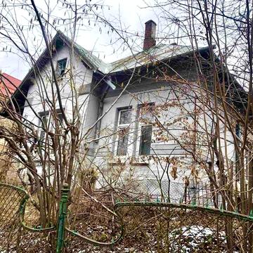 Євгена Коновальця вул. (), 11а