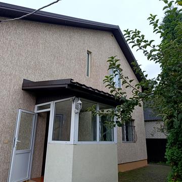 Володимирівська, 12