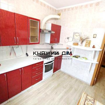 Степана Олійника вул., 3
