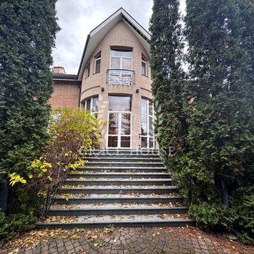 Лугова вул.