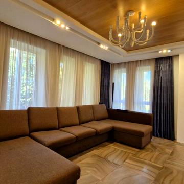 Суворова вул., 7