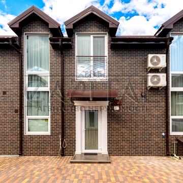 Зелений Гай, 11