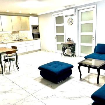 Продажа 3 к. Квартиры Премиум - класс ТРЦ "Аврора". Собственник ЖК Александровский