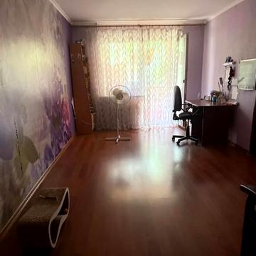 Трикімнатна квартира на вул.Середнефонтанська