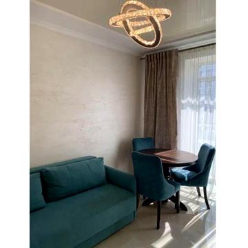 Гетьмана Мазепи вул., 10