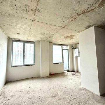 3 кімнатна квартира 10 хв від центру міста у вже зданому будинку