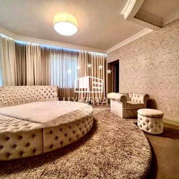 Аренда просторного дома с цокольным этажом на Холодной Горе, Видео+