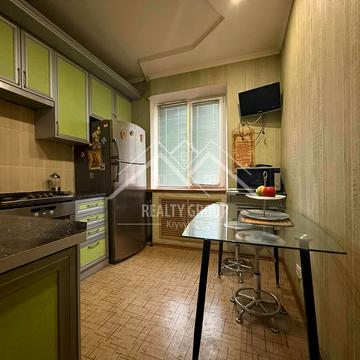 Індустріальний мікрорайон вул., 72