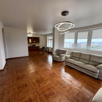 Левка Лукяненка вул. (Маршала Тимошенка), 21к3