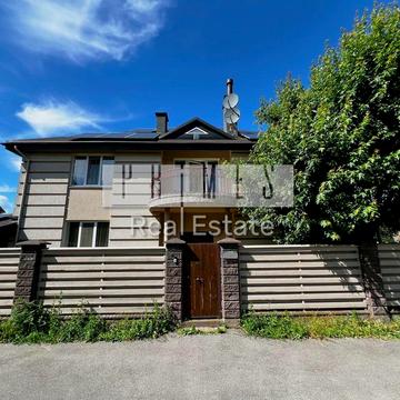 Богатирська вул.