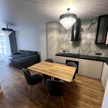 Миколи Бобяка вул., 8