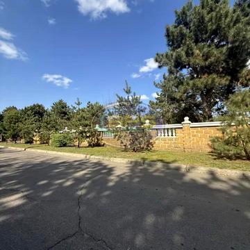 Горіхова вул., 23