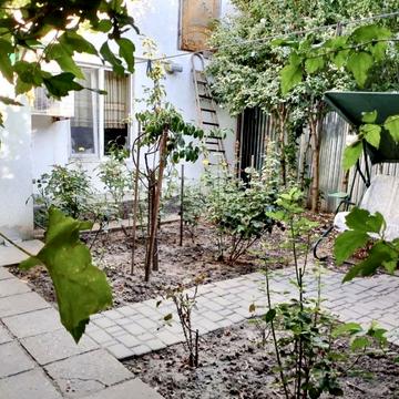 Юхима Геллера вул. (Жовтневої Революції)