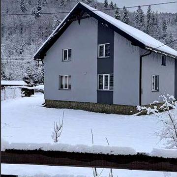 Котедж  у Татарові