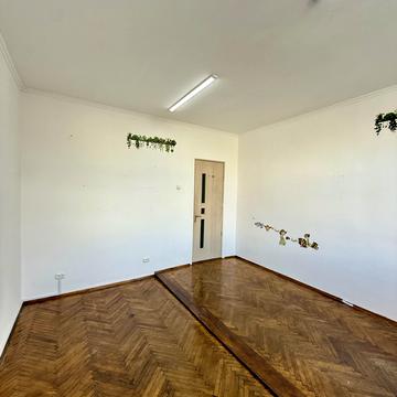 Гетьмана Мазепи вул., 1