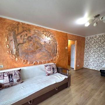 Здам 1 кімн. квартиру з ремонтом в районі Критого ринку.