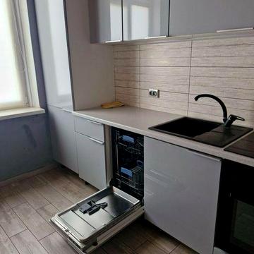 Продається 2 кім квартира вул  Червоноі калини