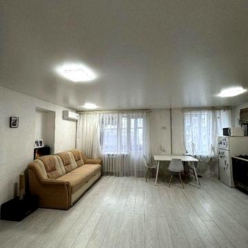 Продам 2-к квартиру пр. Леси Украинки, Центр.