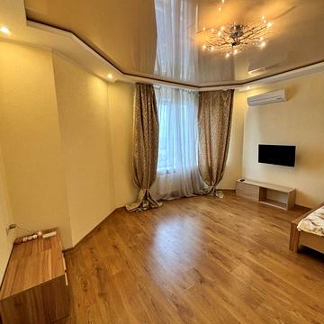 Середньофонтанська вул., 19-А