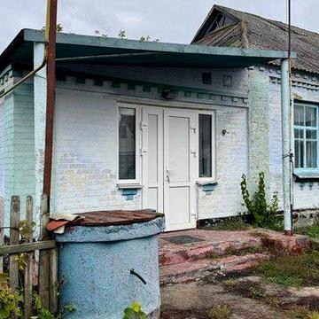Просторий цегляний будинок у мальовничому селі біля Білої Церкви!