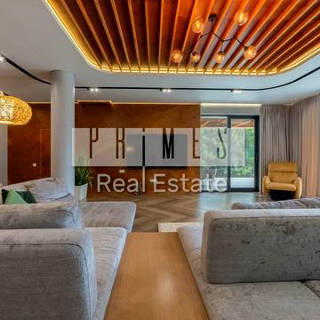 Молодіжна вул.