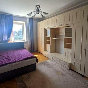 Продам 4-кімн. квартиру, бул.Верх. Ради, Дніпровський р-н,Соцмісто OM