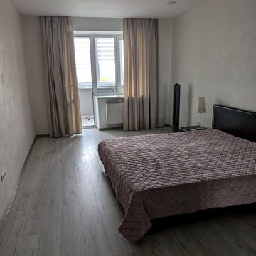 Державності вул., 114в