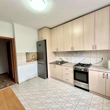 Андрія Сахарова вул., 14б