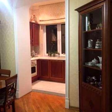 БЕЗ КОМІСІЇ.Продам квартиру ул. Мазепи 4/6