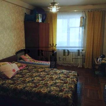 Метро Лівобережна, 2-к квартира!