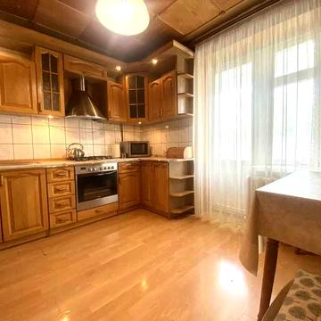 Продам 3х кімнатну квартиру в Дарницькому районі